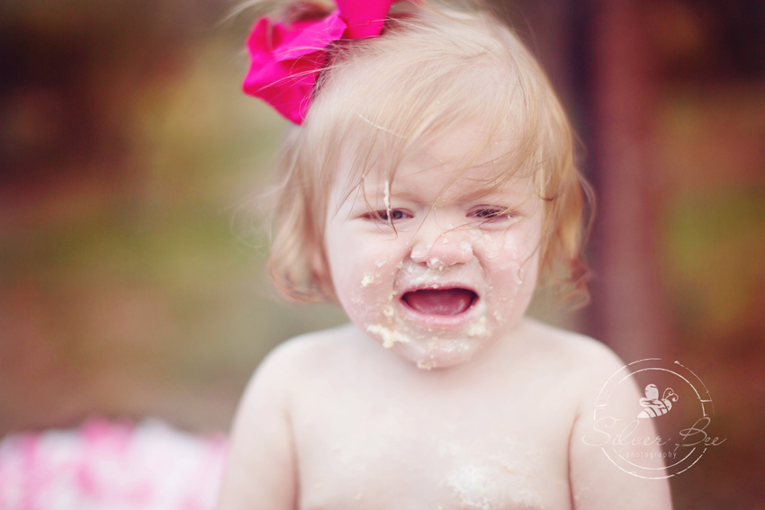 Crying baby at cake smash photography session in Austin Texas