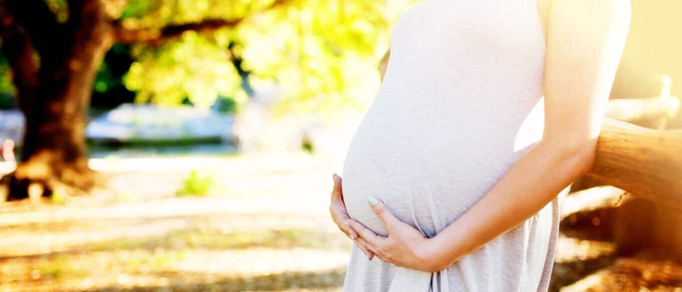 Maternity Photographer Austin TX - Silver Bee Photography
