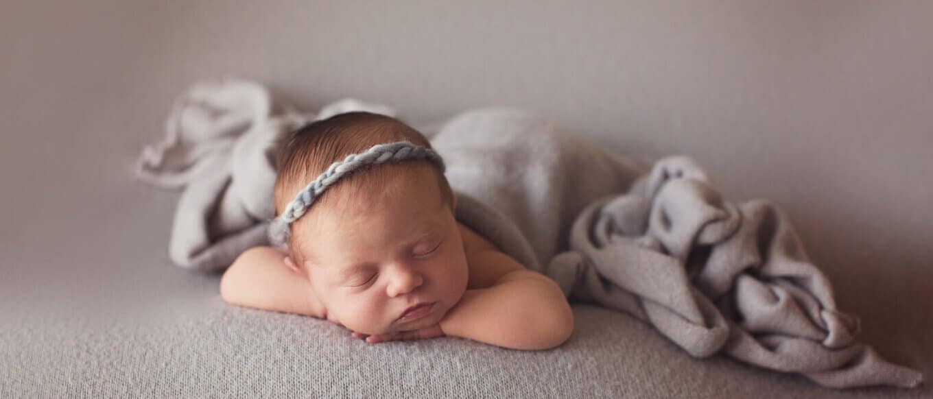 Newborn & Baby Photographer Near Pflugerville
