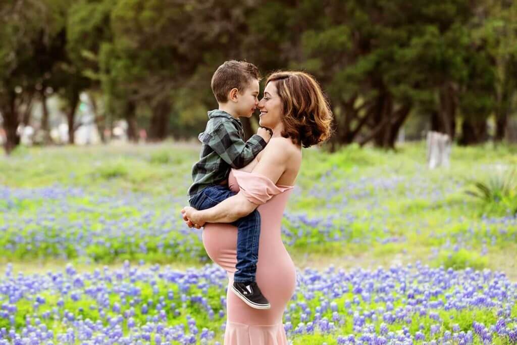 blue bonnet Austin Maternity Photographer, maternity photography near me, maternity photography austin tx, best neighborhoods