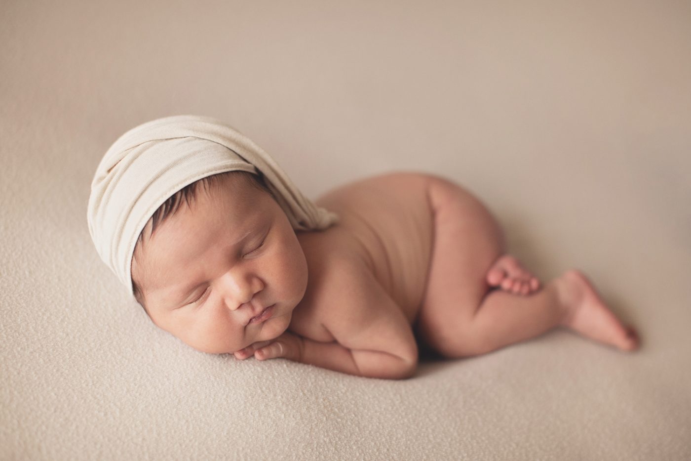 sleepy hat for newborn photographers | Silver Bee Photography