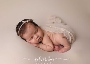best Austin newborn photographer, best Bee Cave newborn photography, Pflugerville newborn photoshoot, Round Rock newborn photographer