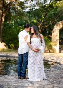 maternity photo session, best maternity photographer Austin, maternity portraits near me Austin